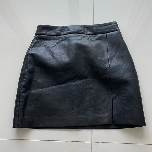 Aritzia Skirts Aritzia Black Vegan Leather Mini Skirt Temptest